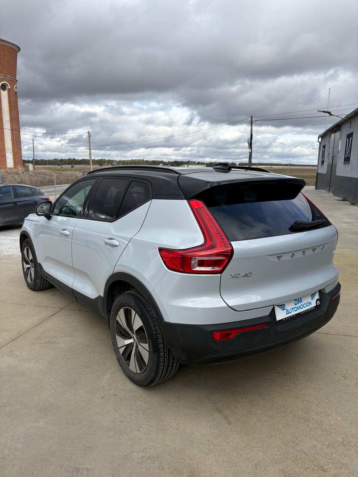 
								Volvo XC40 2020 full									