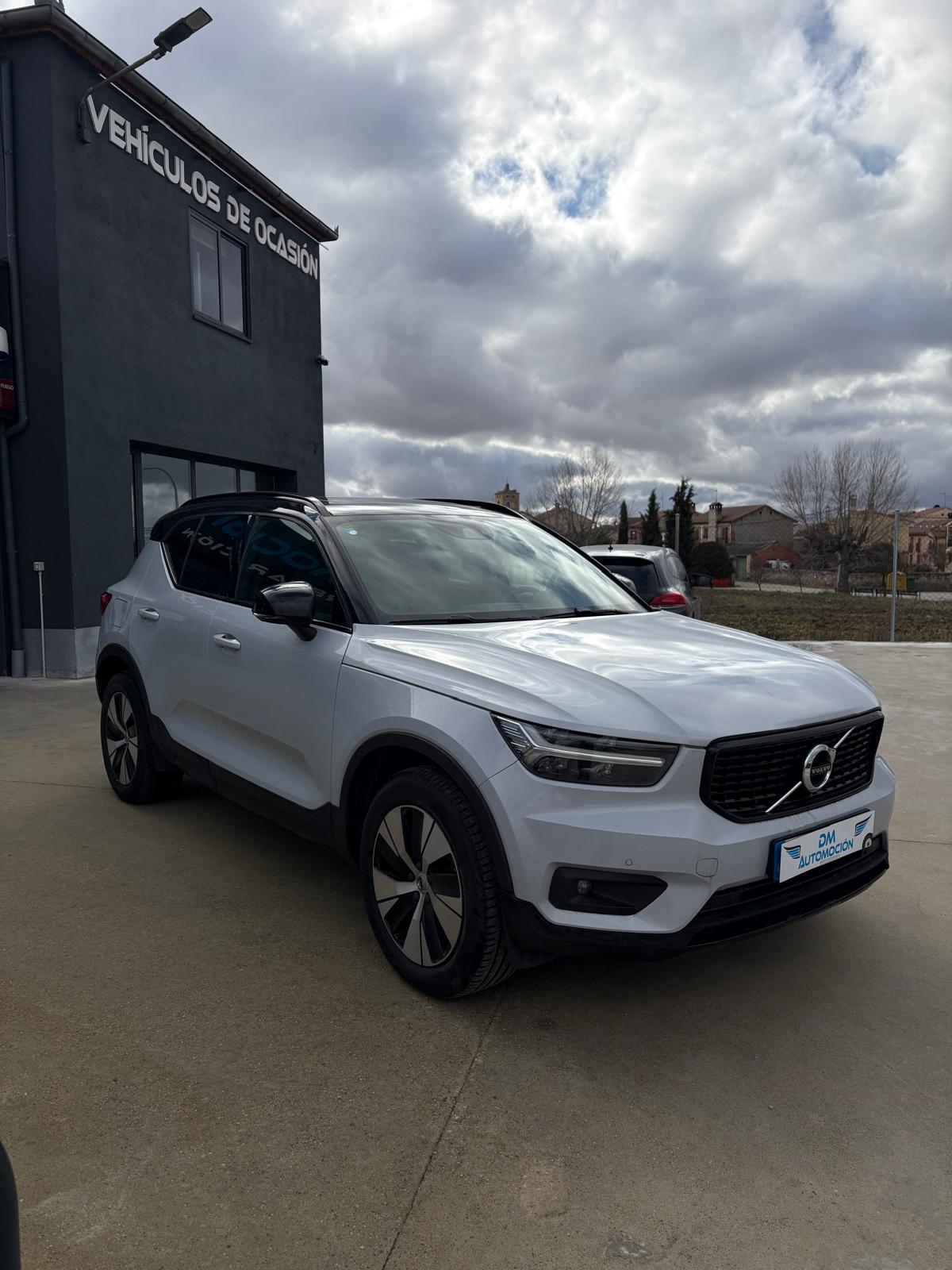 
								Volvo XC40 2020 full									